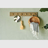 MOUD COLOR Knagerække i træ varm grå - 70 cm