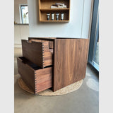 Raw by Knast Snedkermøbler RAW by KNAST snedkermøbel - 180x40cm / 6 skuffer - olieret valnød