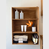 Raw by Knast Interiør Reol i egetræ med to hylder - 50x70x23cm