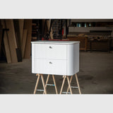 Customized by KNAST Snedkermøbler Snedkermøbel by Skjødt Snedkeri 05 - MDF - 160x48x54cm / 2 skuffer - inkl Solid Surface håndvask
