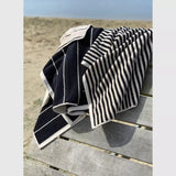 OYOY Living Tekstiler OYOY Raita towel - 50x100cm - clay / black