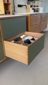 RAW BY KNAST 120x48x59 CM (LxDxH) olieret eg / 4 SKUFFER UDSTILLINGSMODEL