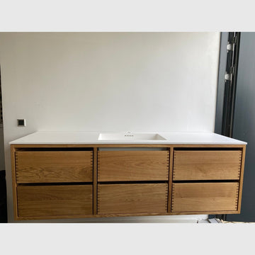 Raw by Knast Snedkermøbler RAW by KNAST snedkermøbel - 140x48cm / 6 skuffer - olieret valnød